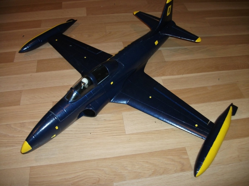 T-33 Blue Angels ERF stíhačka 