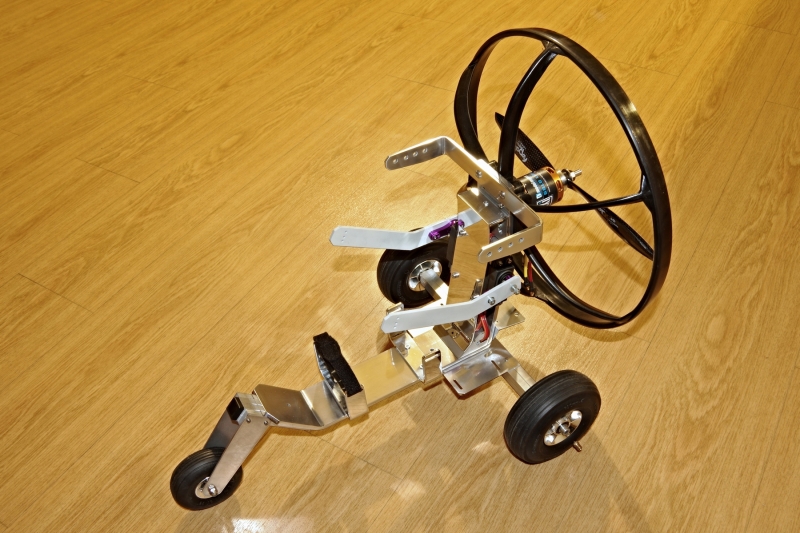 Krosna - motorový RC paragliding