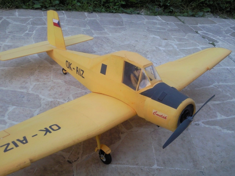 Zlin Z-37