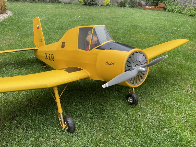 Zlin Z-37 Čmelák