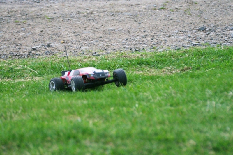 HPI E-Firestorm Flux