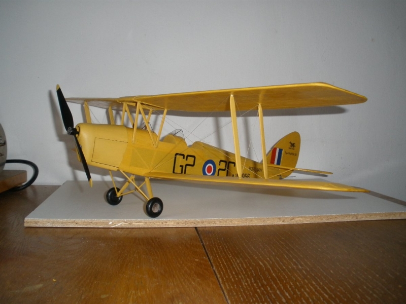 D.H-82 Tiger Moth