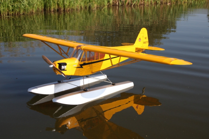 PIPER J-3 CUB