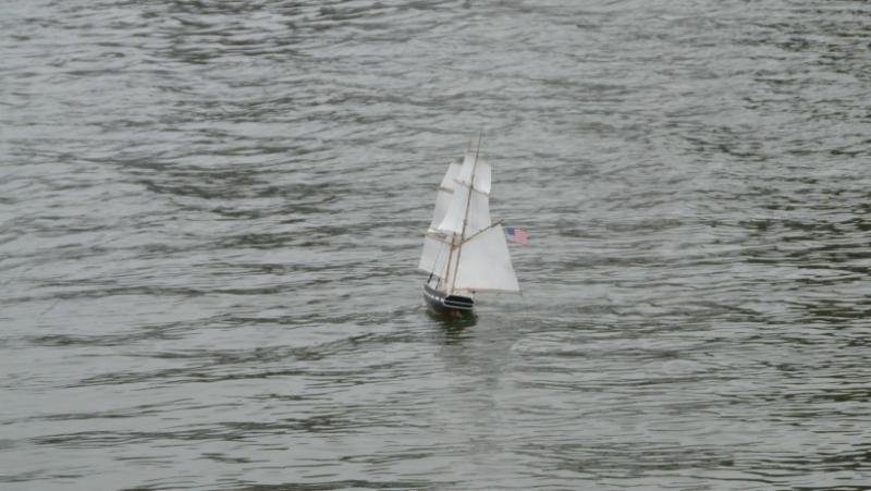 Brig Somers plachtici