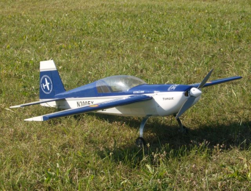 Extra 300 E