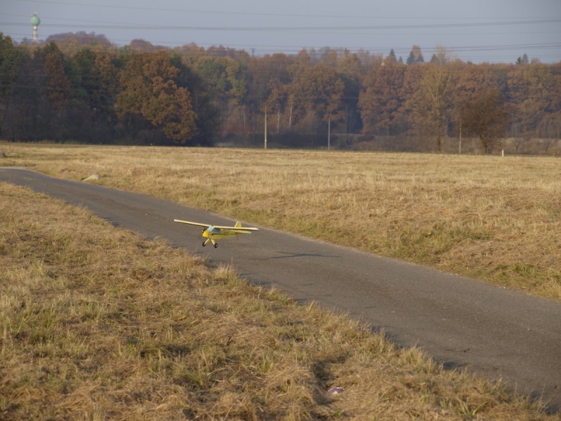 Piper Cub J-3C - PRODANO