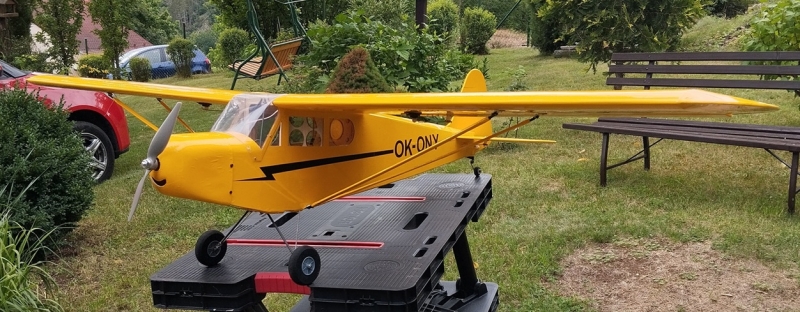 Piper J-3 - polomaketa
