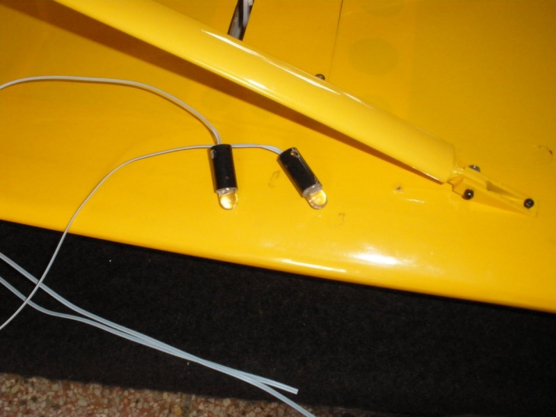 PIPER LJ 3 Cub - světla