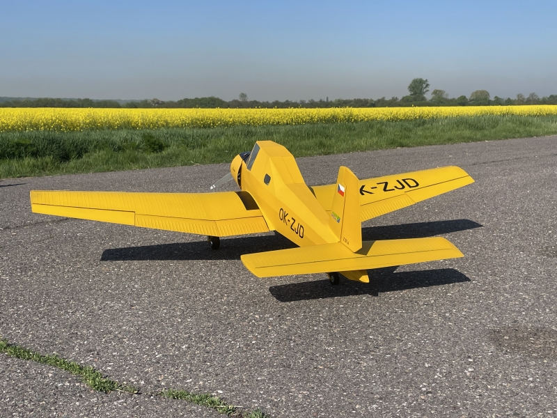 Zlin Z-37 Čmelák