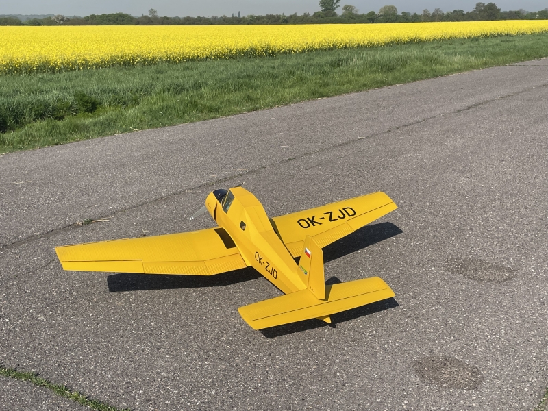 Zlin Z-37 Čmelák
