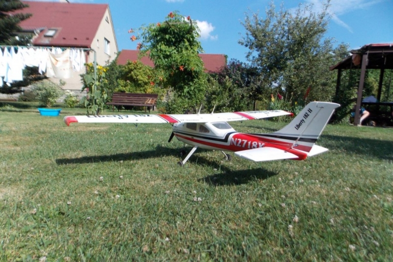 Cessna 182