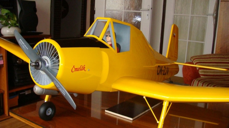 Zlin Z-37A Čmelák