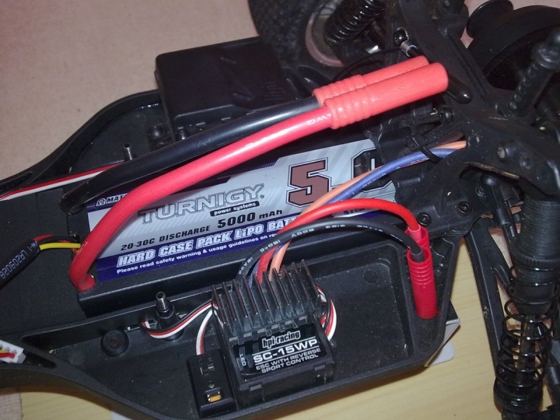 HPI E Firestorm 10T  2,4GHz