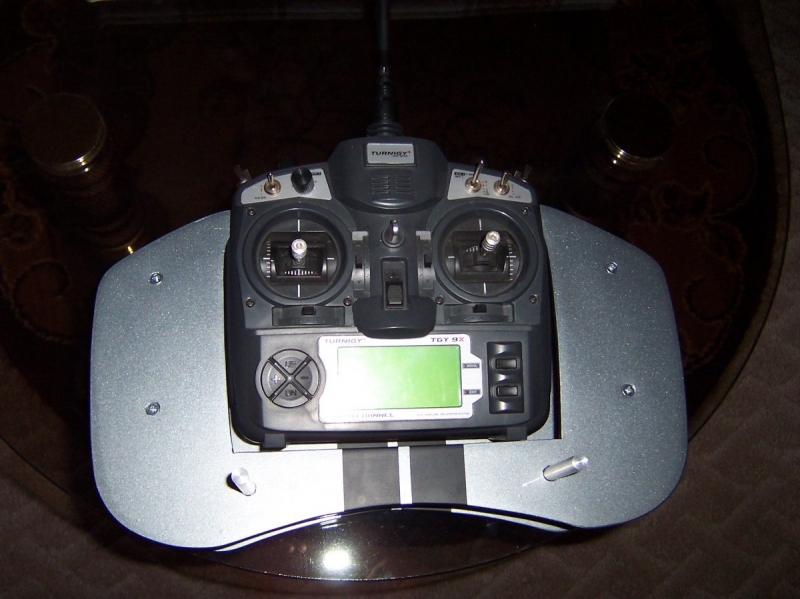 Pult na Turnigy TX9