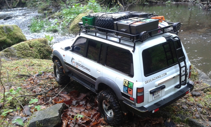 TOYOTA Land Cruiser LC80