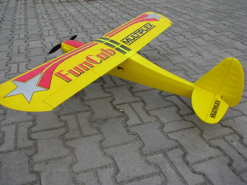 FUNCUB 1400 - MULTIPLEX