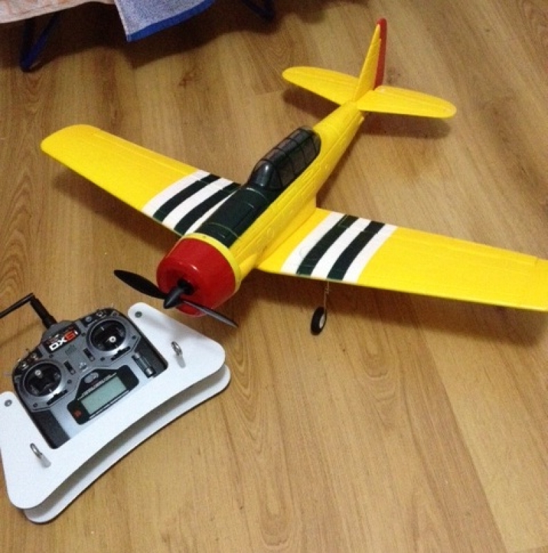 AT-6 Texan z Hobbykingu