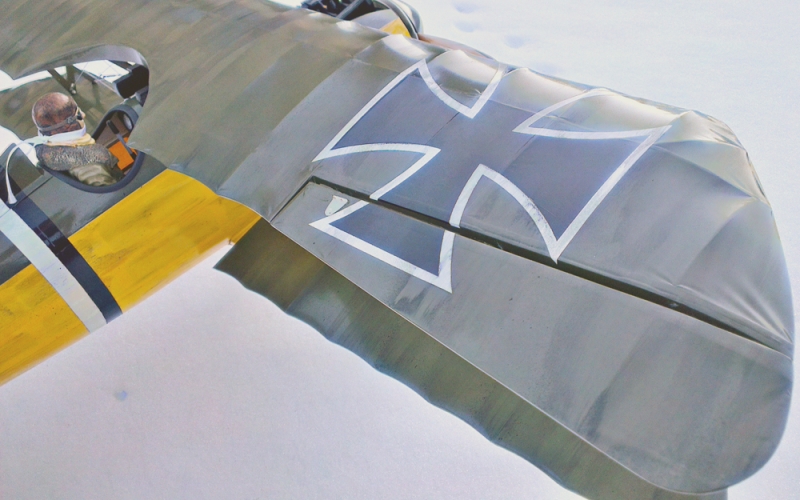 Albatros D.V