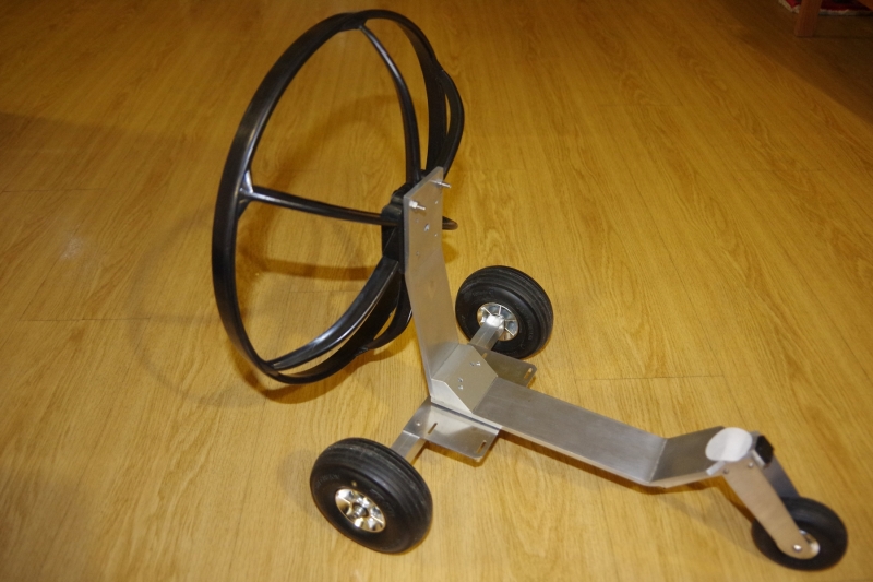 Krosna - motorový RC paragliding