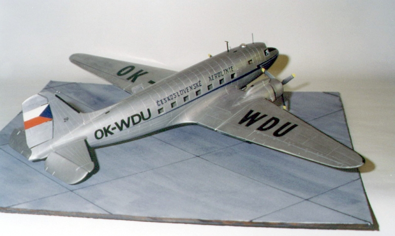 Douglas DC-3