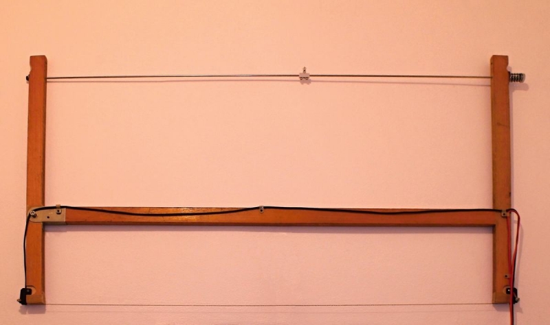 Automatická řezačka křídel