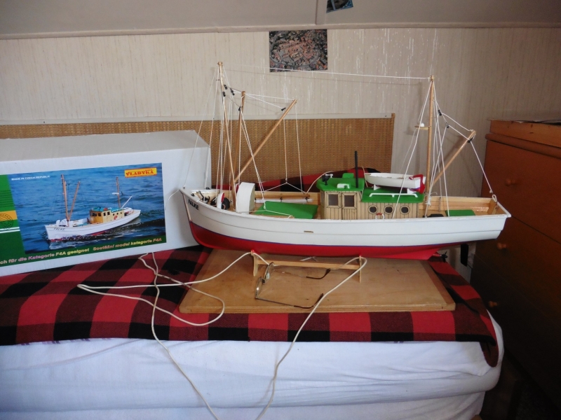 FALKE model rybářského člunu