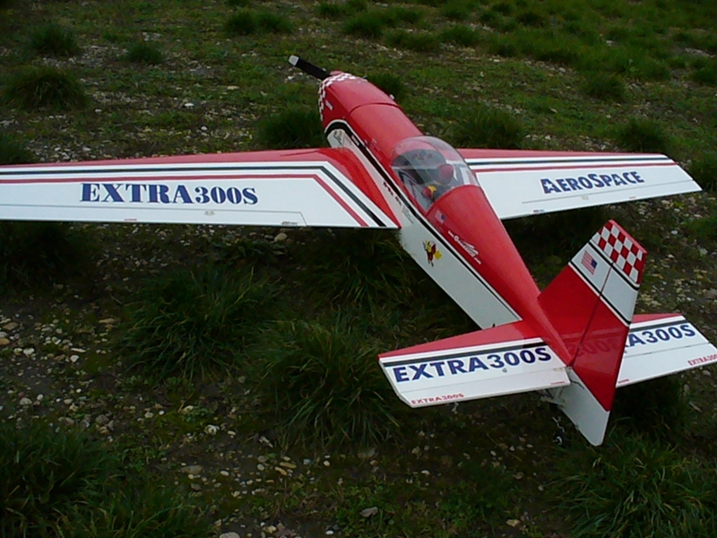 EXTRA 300 S