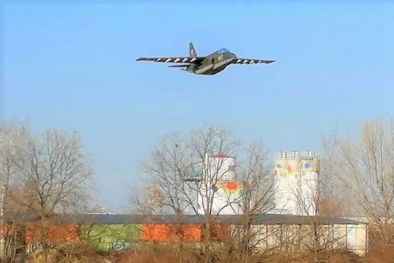 SU 25K . hrábě