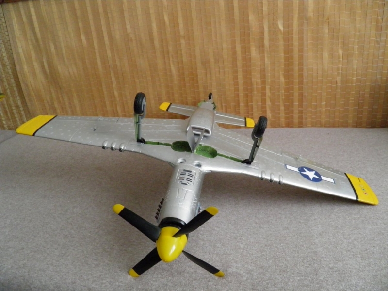 Mustang P 51d Podvozek