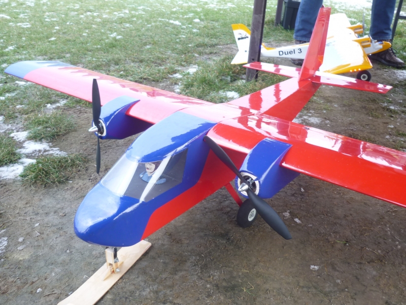 Dvoumotorák Binome, rozpětí 1600mm