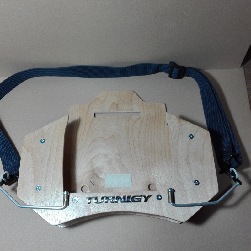 Pult Turnigy a vyvažovačka