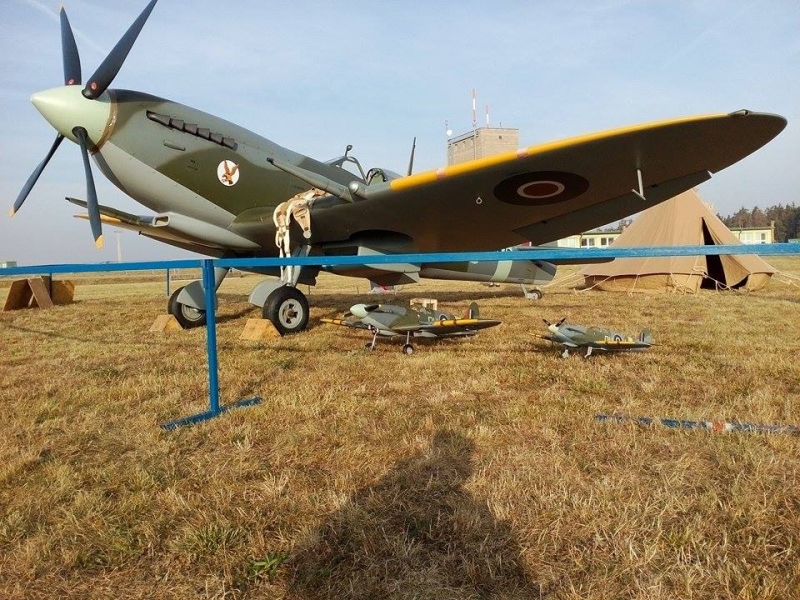 Spitfire Mk.IX (30cc)