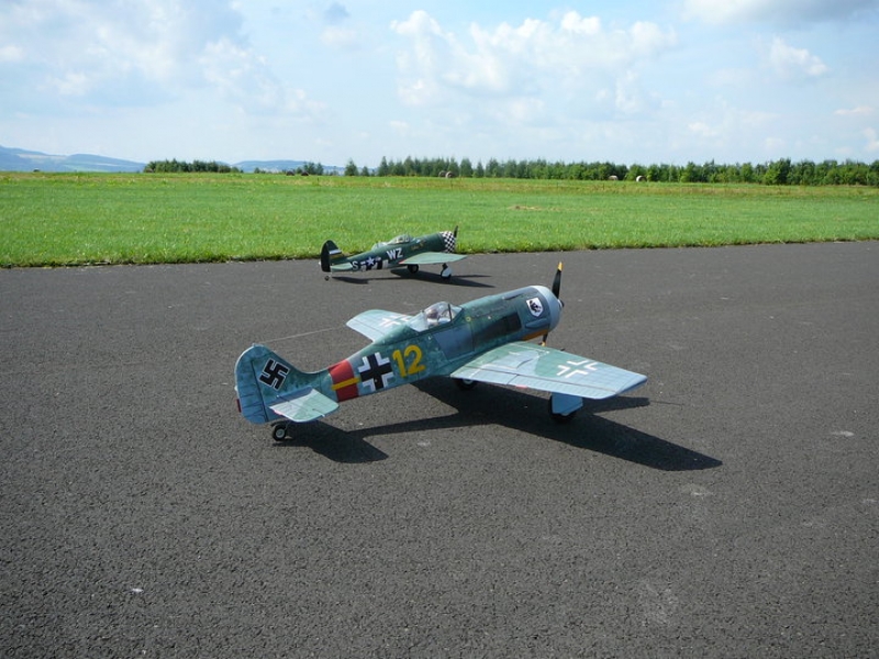 FW - 190 A-8/R2