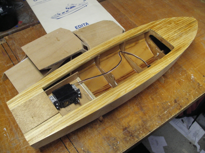 Motorová jachta Edita.