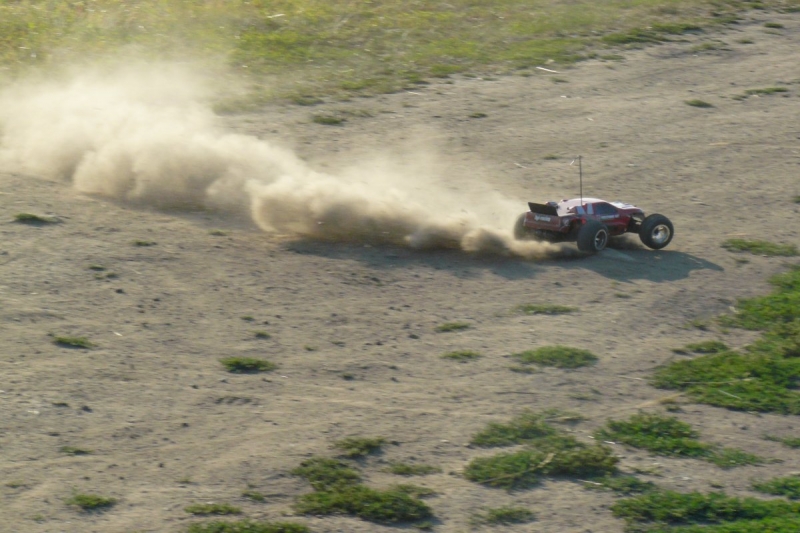 HPI E-Firestorm Flux
