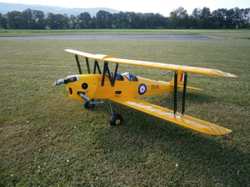 DH82 A Tiger Moth