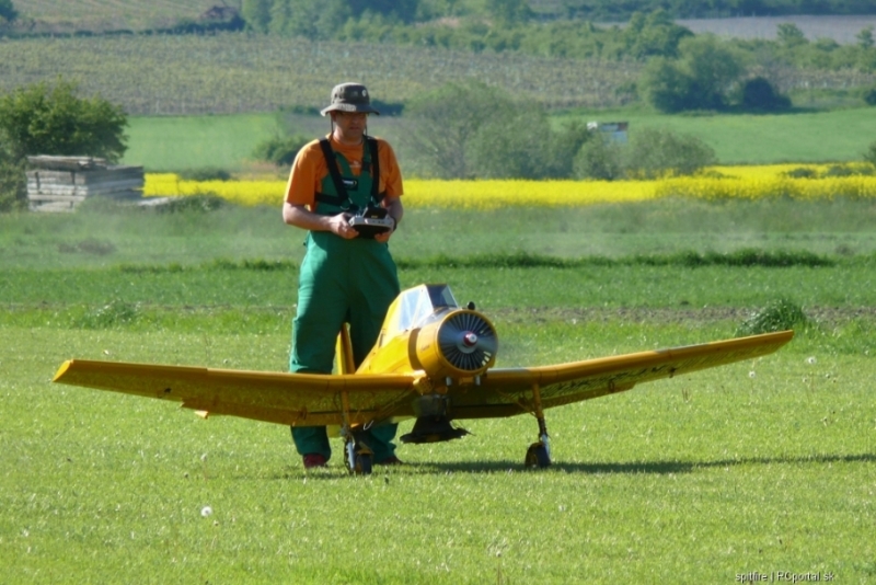 Z-37 Čmelák- už konečně lítáme