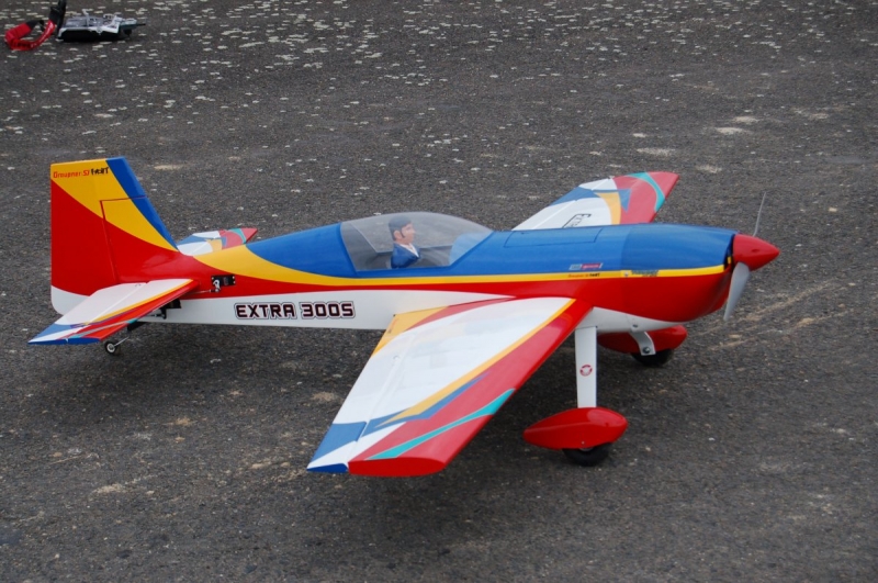 EXTRA 300