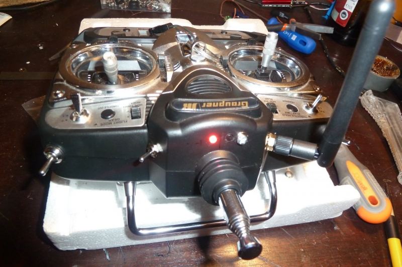 Graupner MX-12 na 2,4 Ghz